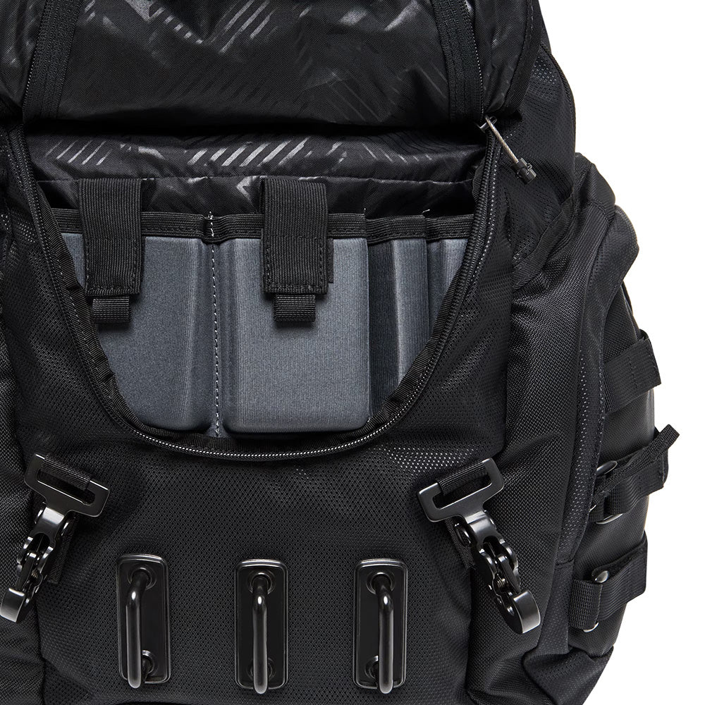 OAKLEY - Kitchen Sink Backpack - Stealth Black
