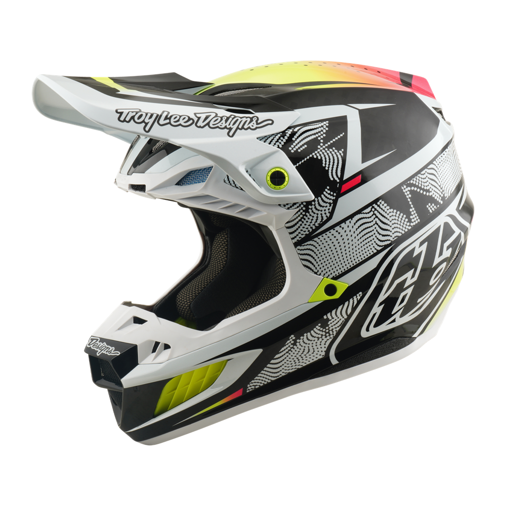 Se5 Ece Carbon Helmet Lined Up White