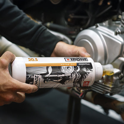 IPONE 20.5 - Semi Synthetic 4T Oil - easy pour